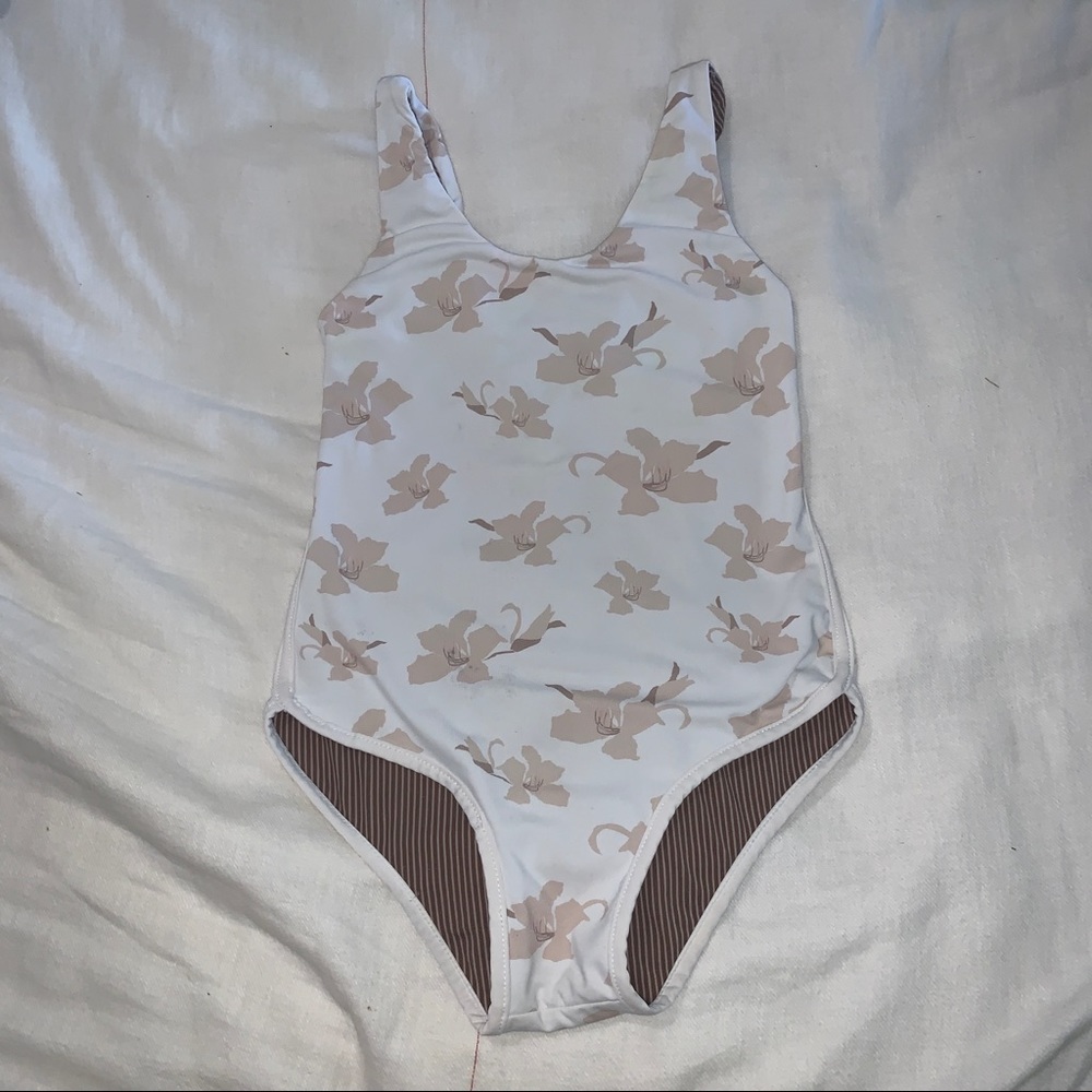 ACACIA Honey KIDS one piece in washed aloha xl